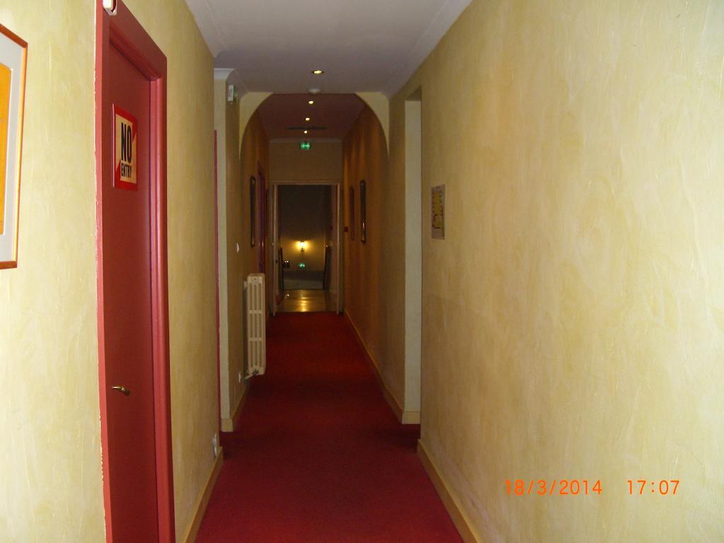 Hotel Cote Patio Nîmes Exterior foto