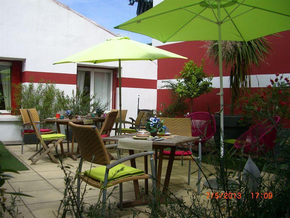 Hotel Cote Patio Nîmes Exterior foto